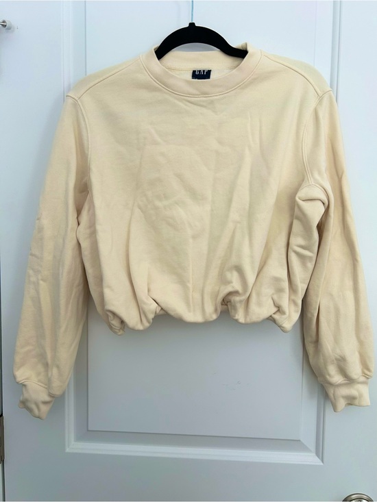 GAP Tops - Gap Butter Yellow Cropped Sweatshirt